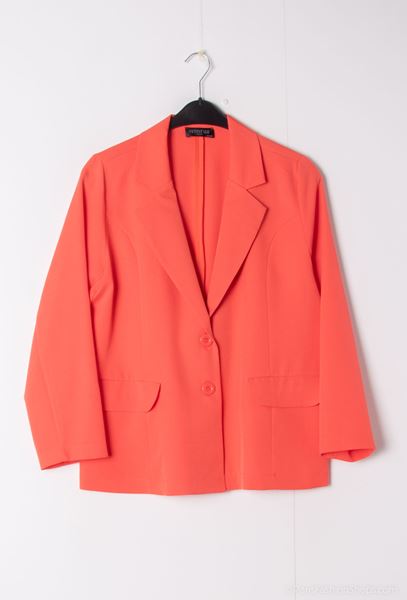 Picture of CURVY GIRL BLAZER